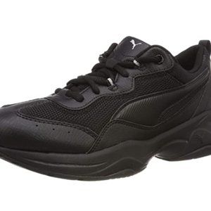 Lightweight shock-absorbing sneakers